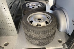 met. harmaa Volkswagen Transporter 2021 kuva 16.