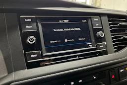 beige Volkswagen TRANSPORTER 2021 kuva 11.