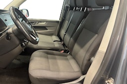 Harmaa Volkswagen Transporter 2021 kuva 10.