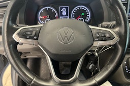Harmaa Volkswagen Transporter 2021 kuva 17.