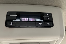 Harmaa Volkswagen Transporter 2021 kuva 22.