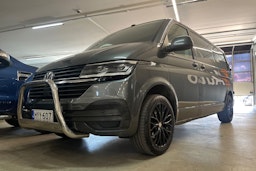 Harmaa Volkswagen Transporter 2021 kuva 26.