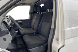 valkoinen Volkswagen Transporter 2021 kuva 6.