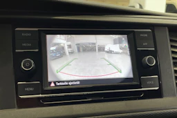 valkoinen Volkswagen Transporter 2021 kuva 21.
