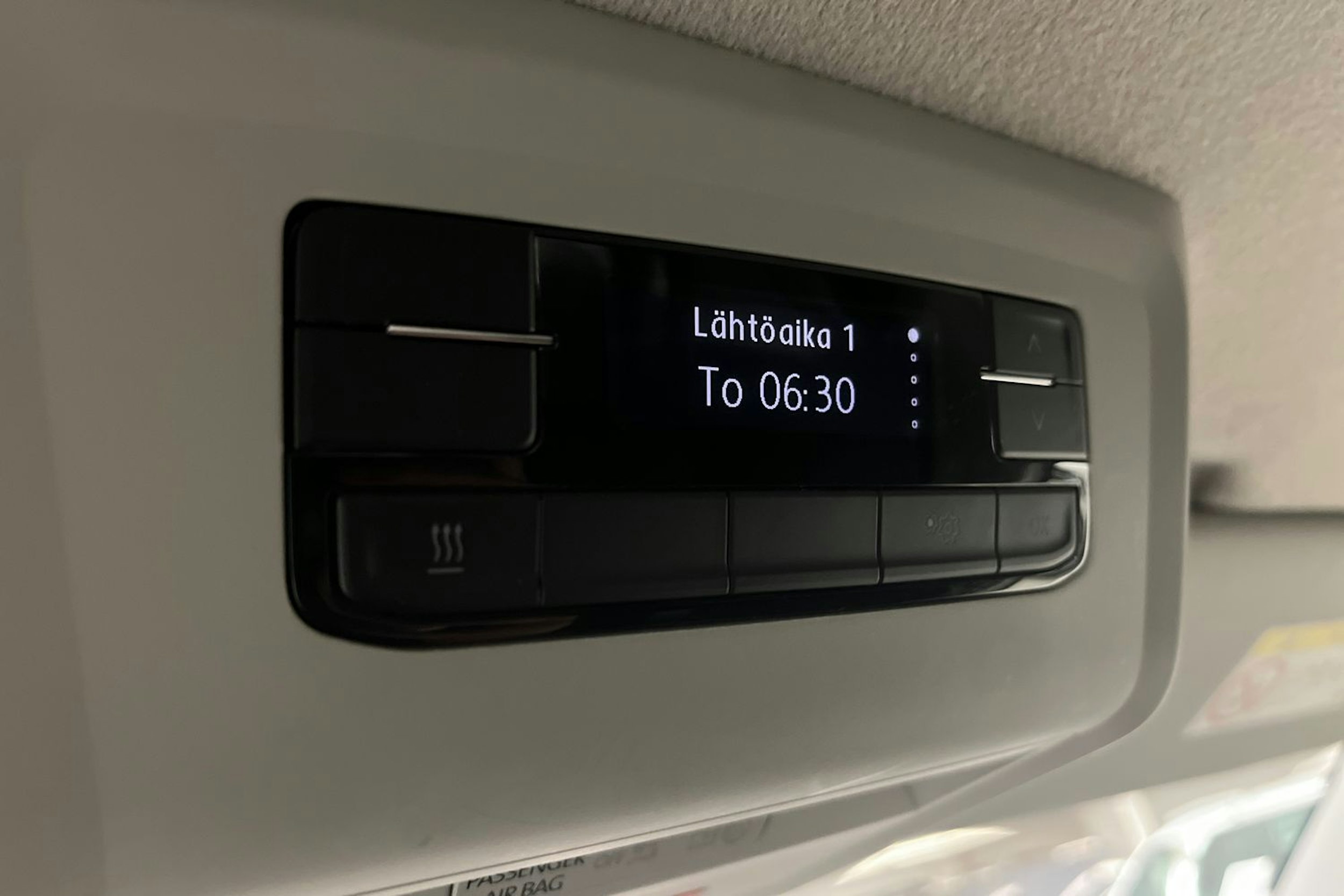 harmaa Volkswagen Transporter 2021 kuva 21.