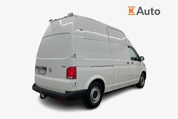 Valkoinen Volkswagen Transporter 2021 kuva 2.