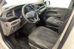 Valkoinen Volkswagen Transporter 2021 kuva 7.