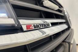 Valkoinen Volkswagen Transporter 2021 kuva 23.