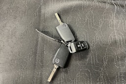 Valkoinen Volkswagen Transporter 2021 kuva 36.