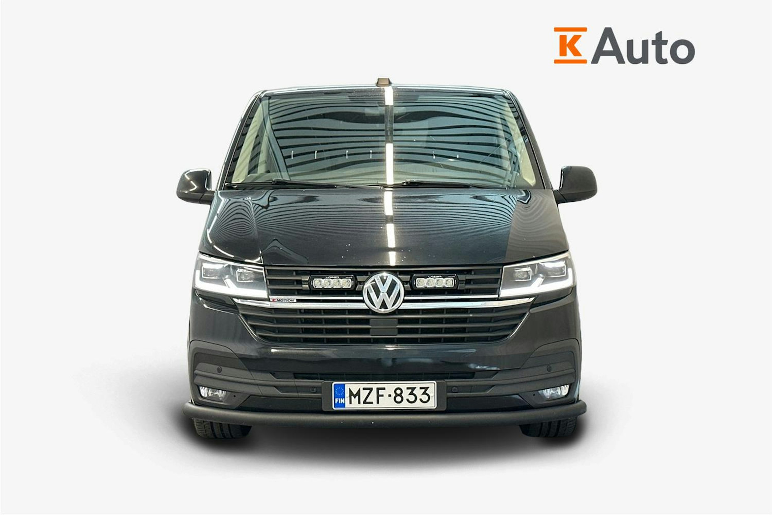 musta Volkswagen Transporter 2021 kuva 5.