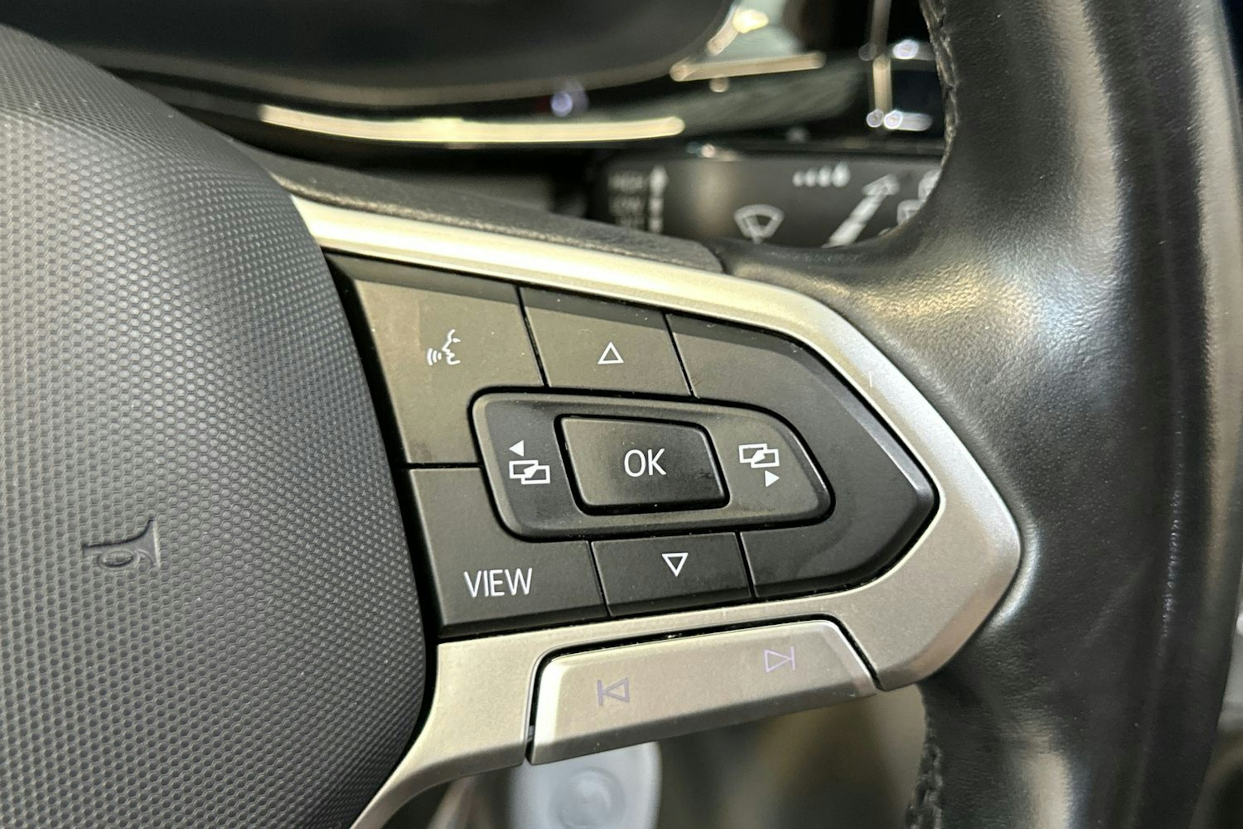 musta Volkswagen Transporter 2021 kuva 19.