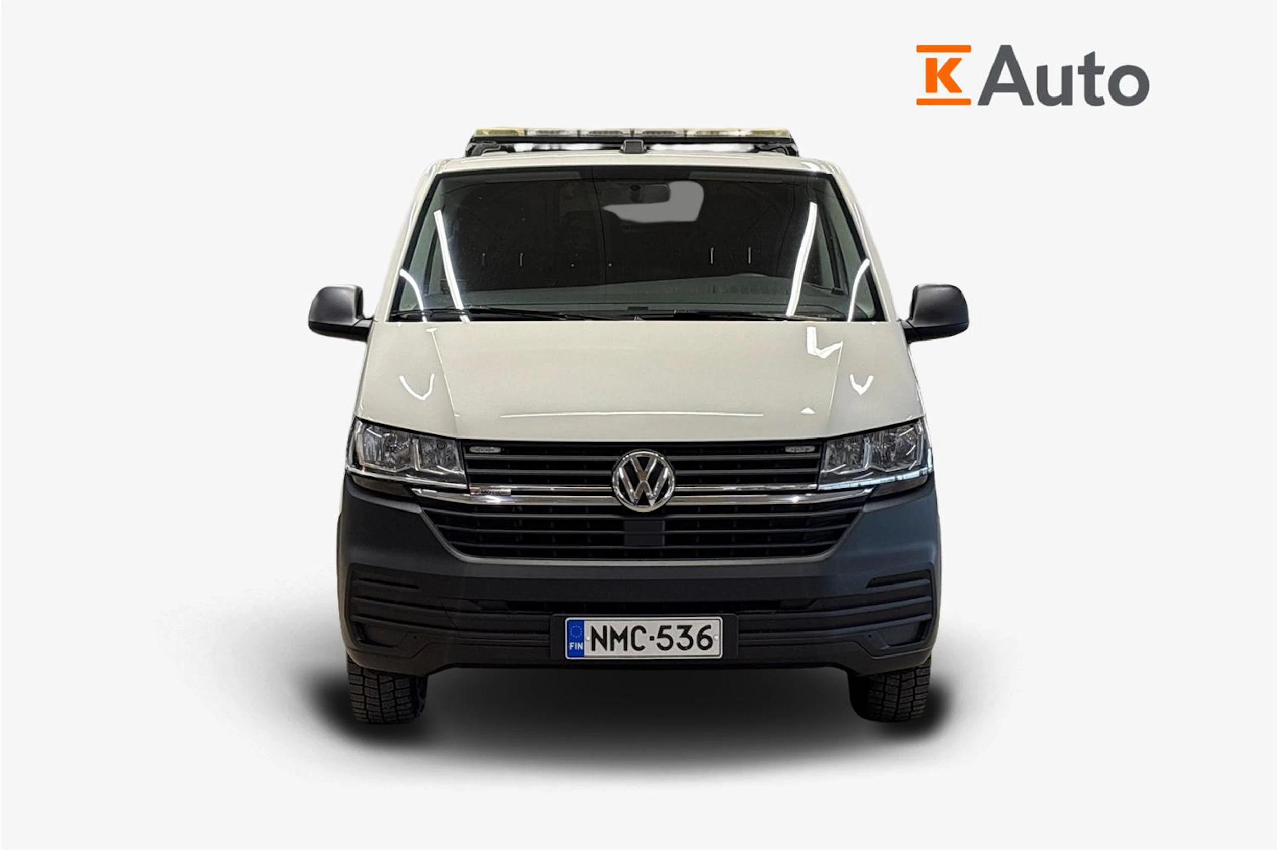 valkoinen Volkswagen Transporter 2021 kuva 8.