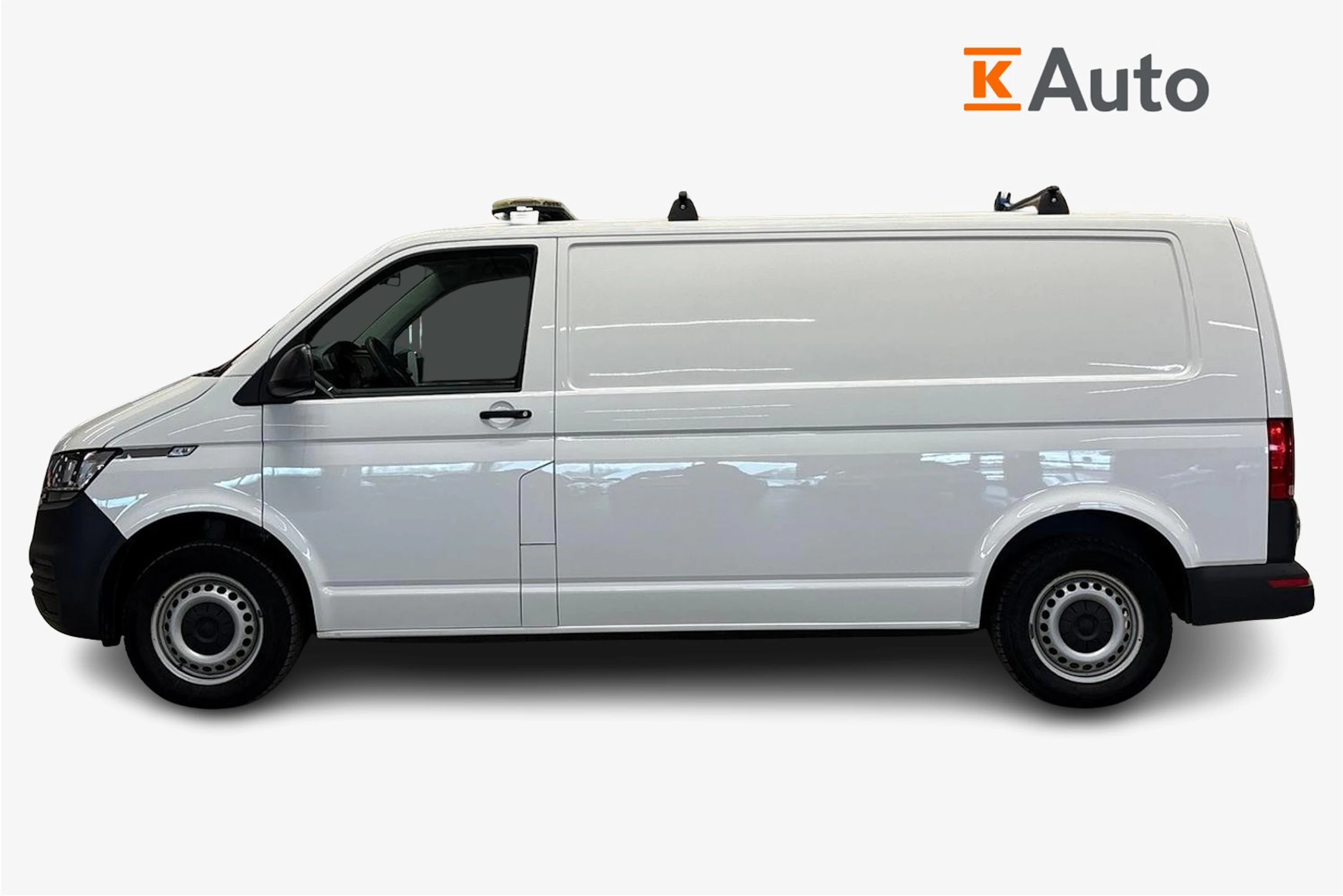 valkoinen Volkswagen Transporter 2021 kuva 10.