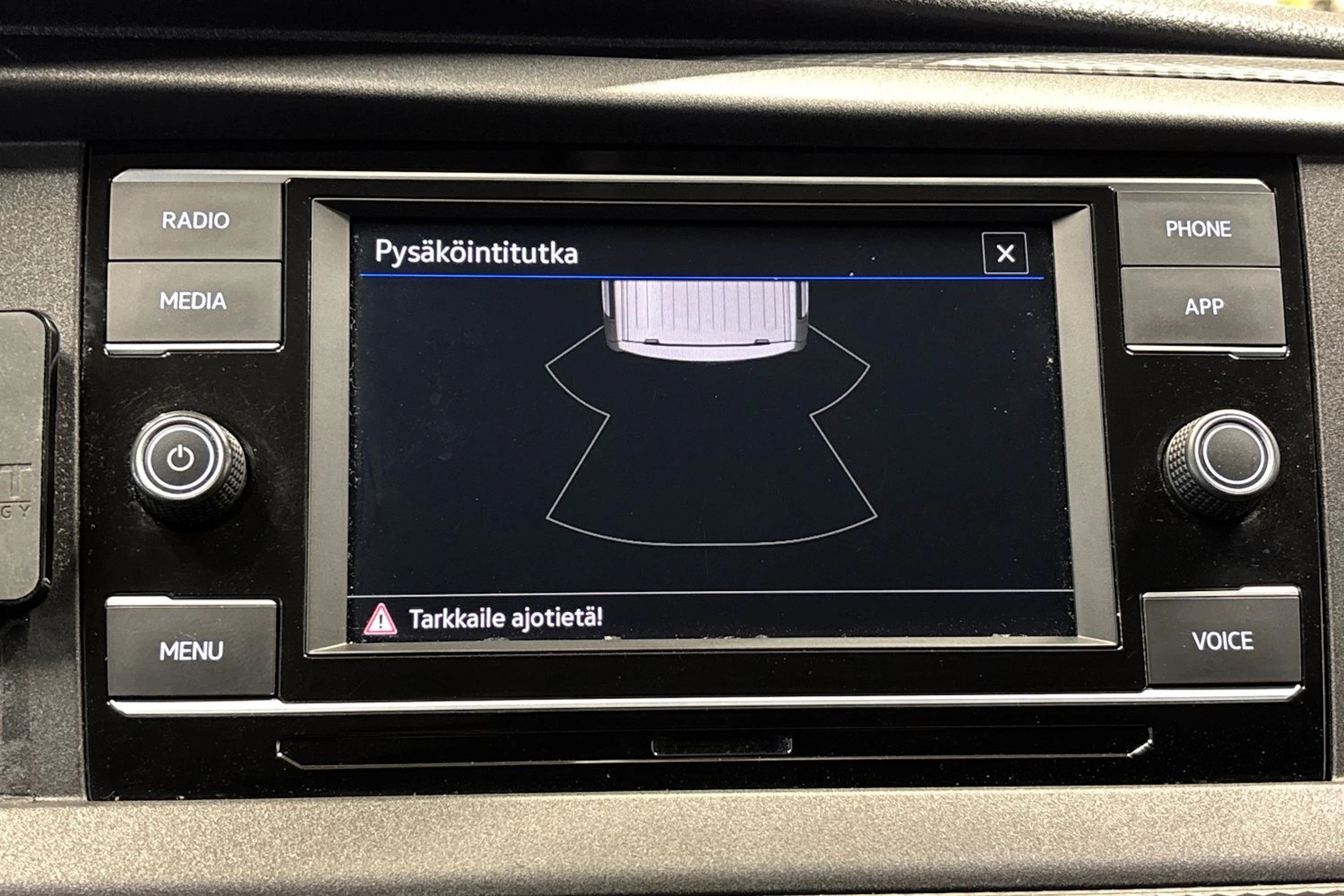 valkoinen Volkswagen Transporter 2021 kuva 25.