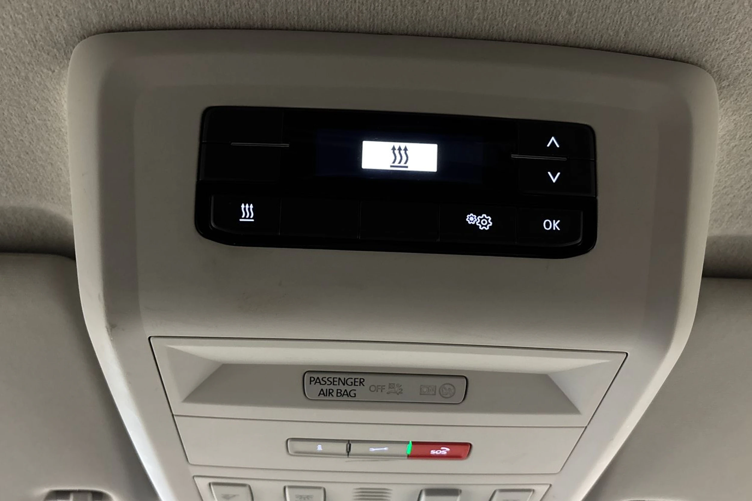 valkoinen Volkswagen Transporter 2021 kuva 27.