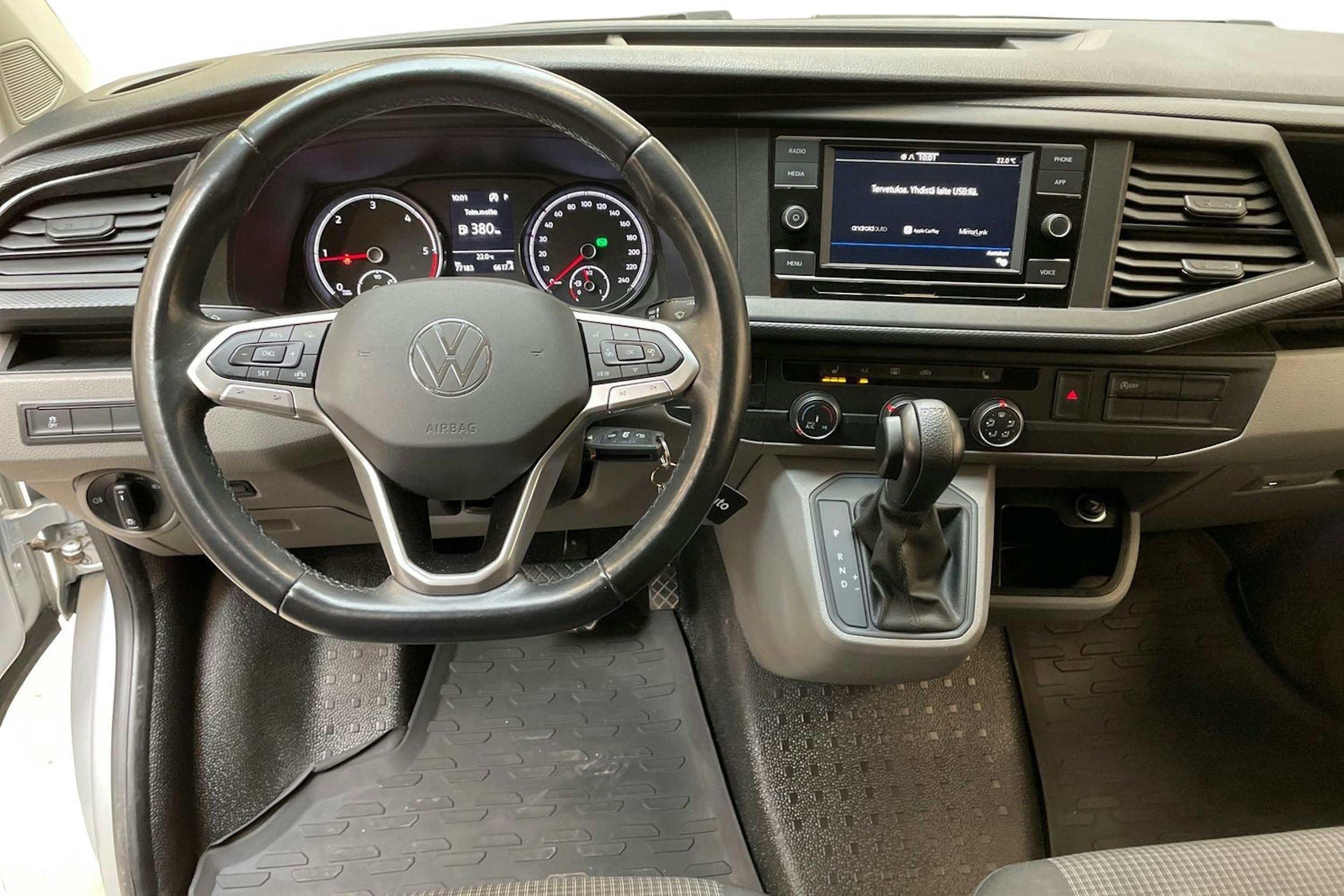 hopea Volkswagen Transporter 2021 kuva 9.