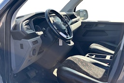 harmaa Volkswagen Transporter 2021 kuva 3.
