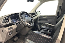 harmaa Volkswagen Transporter 2021 kuva 6.