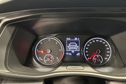 harmaa Volkswagen Transporter 2021 kuva 15.