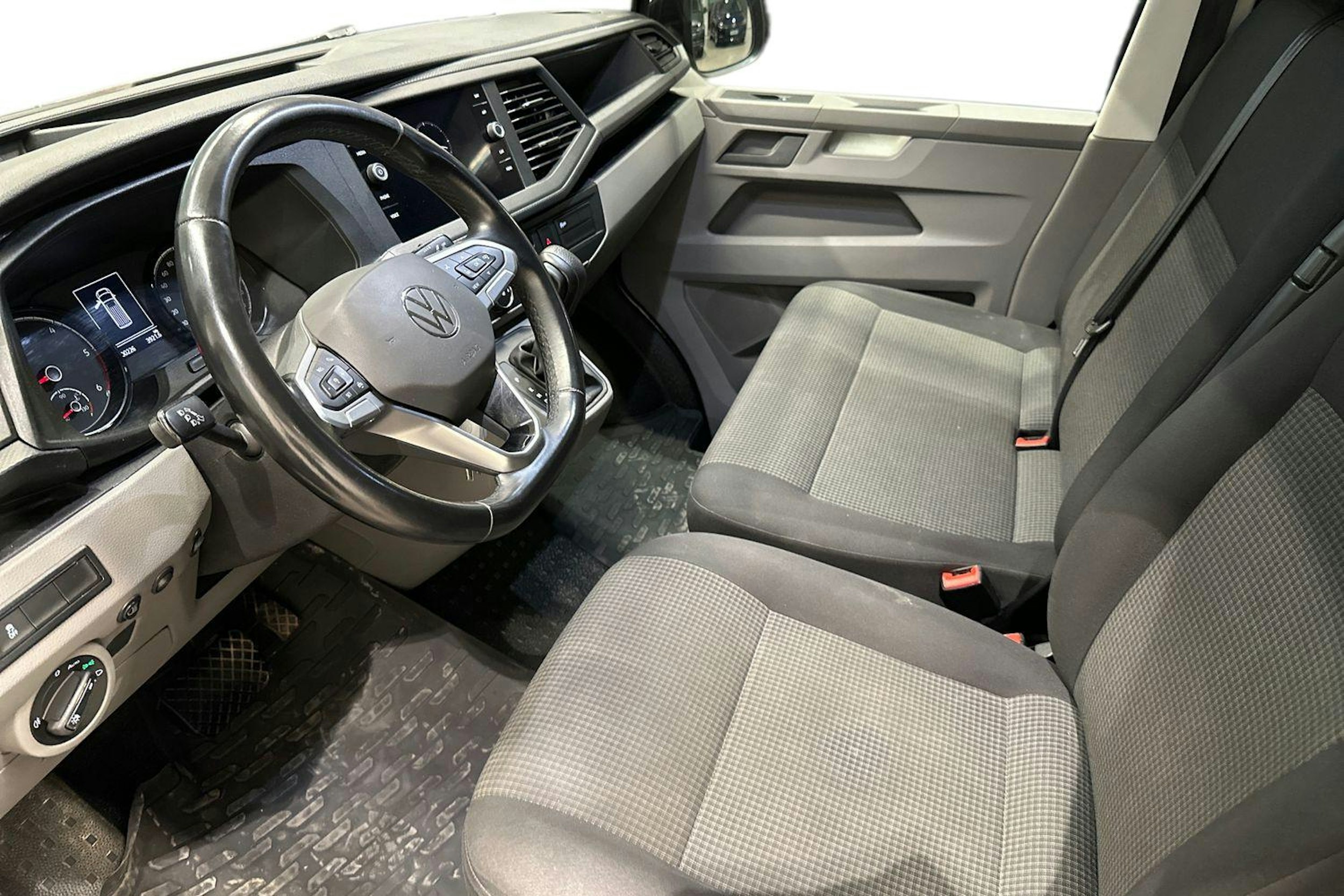 Musta Volkswagen TRANSPORTER 2021 kuva 7.