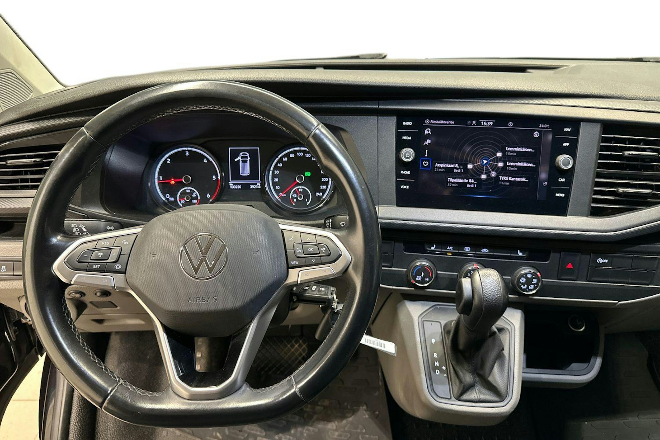 Musta Volkswagen TRANSPORTER 2021 kuva 9.