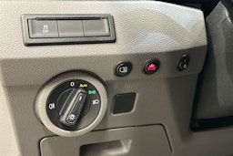 Musta Volkswagen TRANSPORTER 2021 kuva 15.