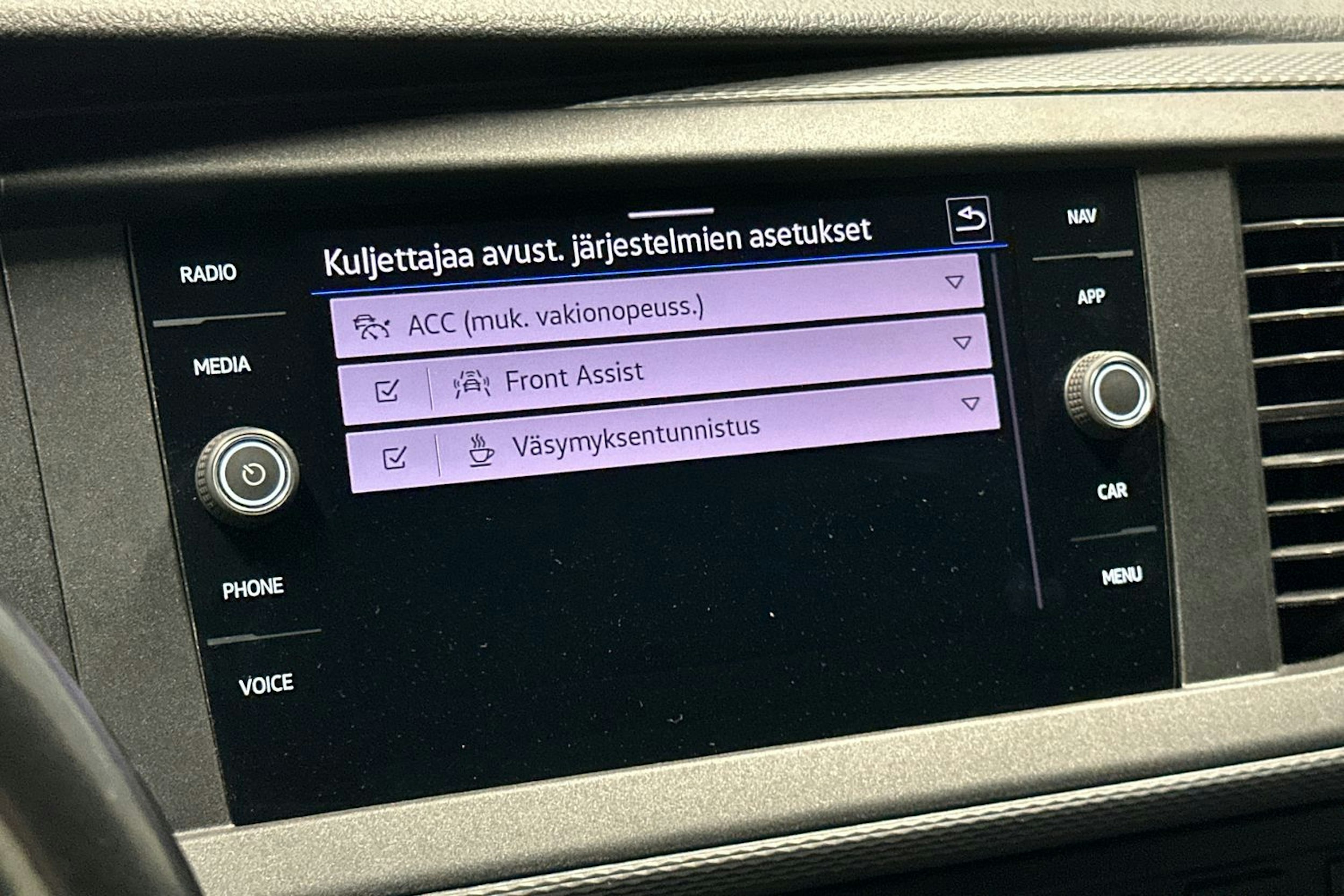 Musta Volkswagen TRANSPORTER 2021 kuva 20.