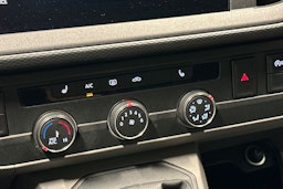 Musta Volkswagen TRANSPORTER 2021 kuva 24.