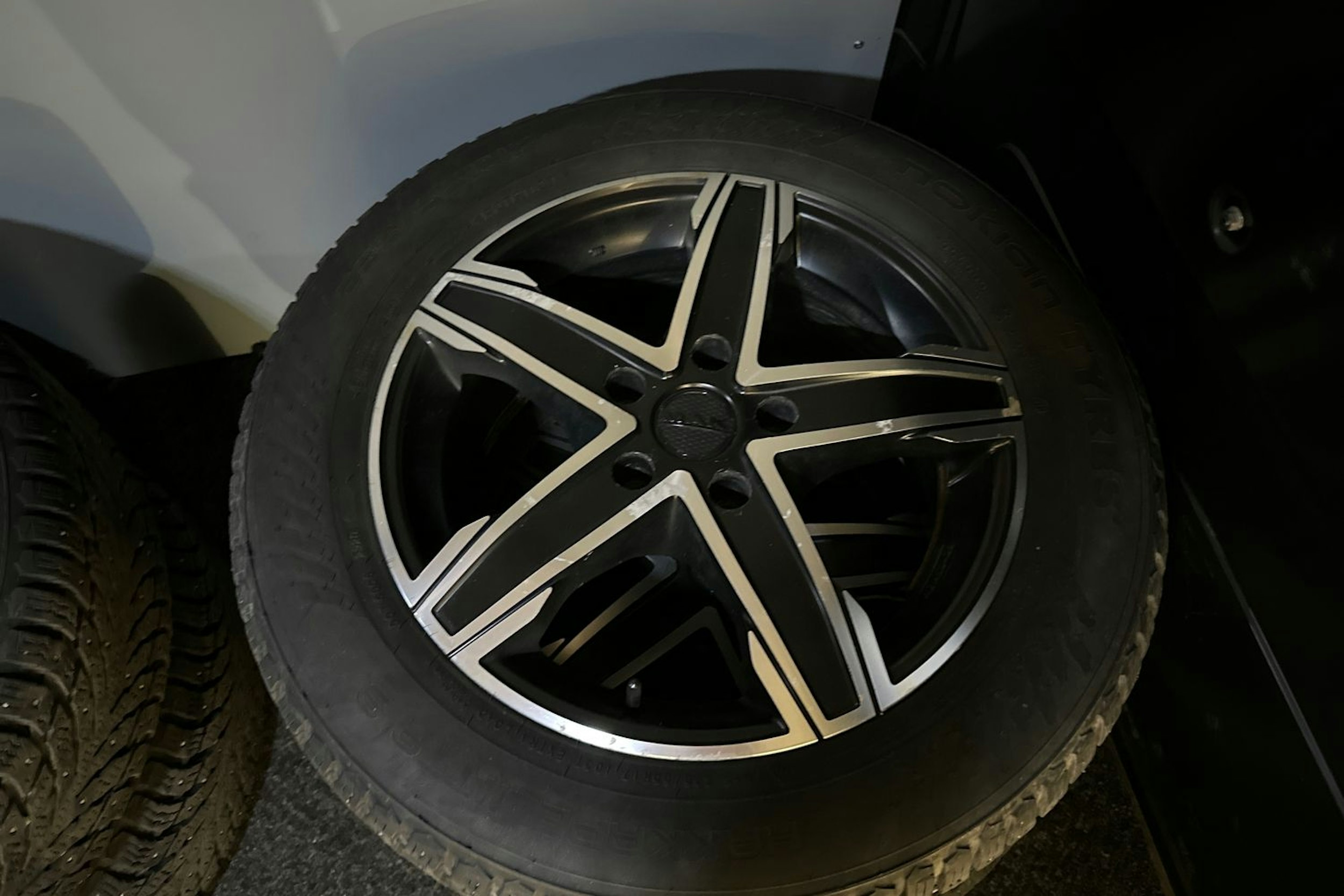 Musta Volkswagen TRANSPORTER 2021 kuva 31.