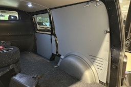 Musta Volkswagen TRANSPORTER 2021 kuva 35.