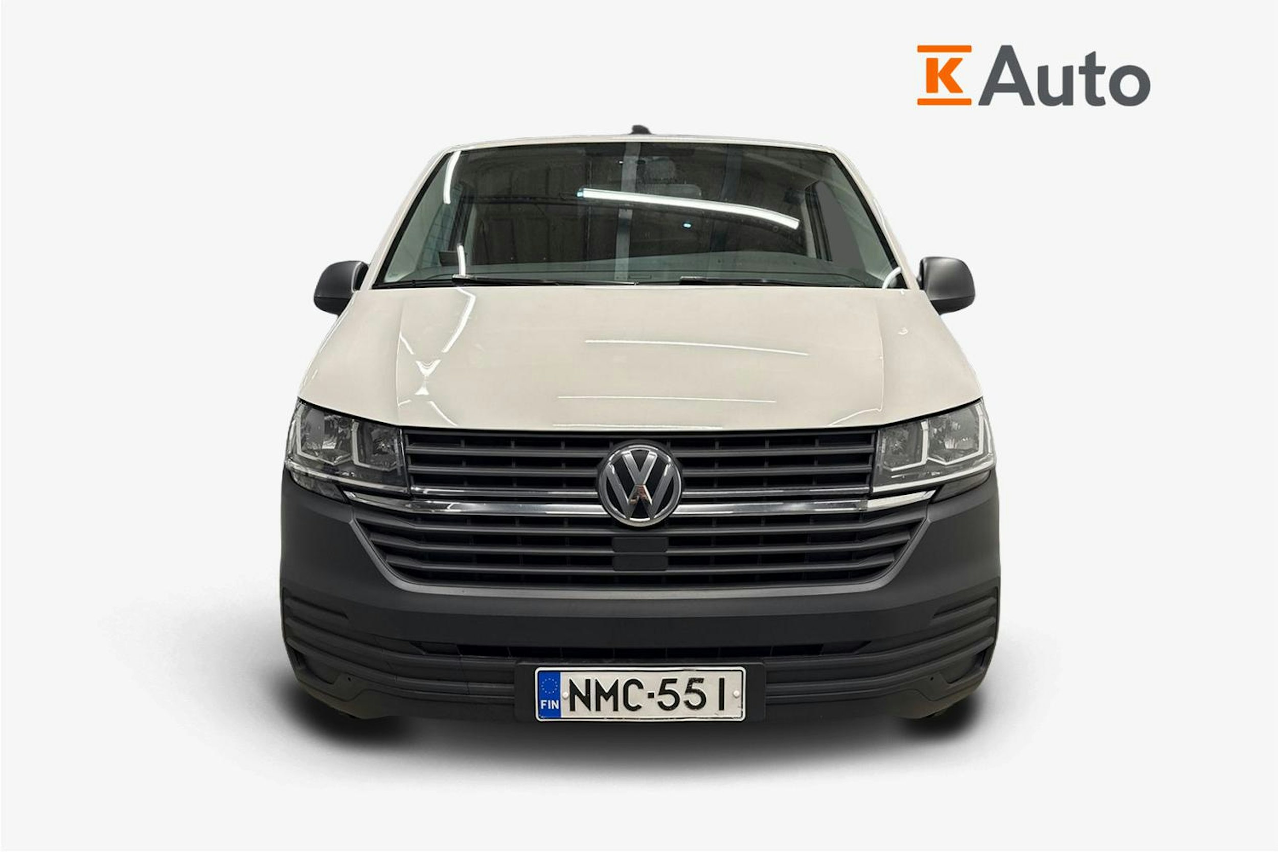 valkoinen Volkswagen Transporter 2021 kuva 5.