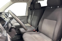 valkoinen Volkswagen Transporter 2021 kuva 7.