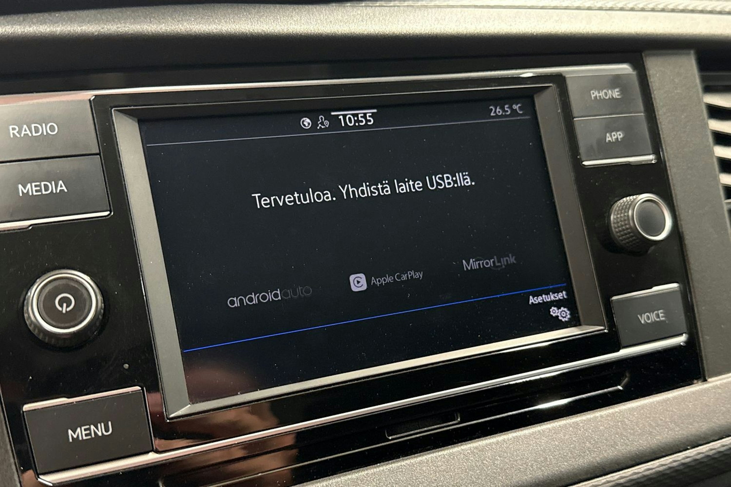 valkoinen Volkswagen Transporter 2021 kuva 16.