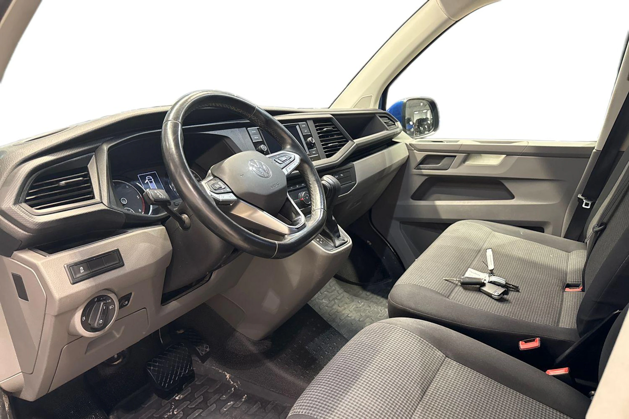 sininen Volkswagen Transporter 2022 kuva 8.