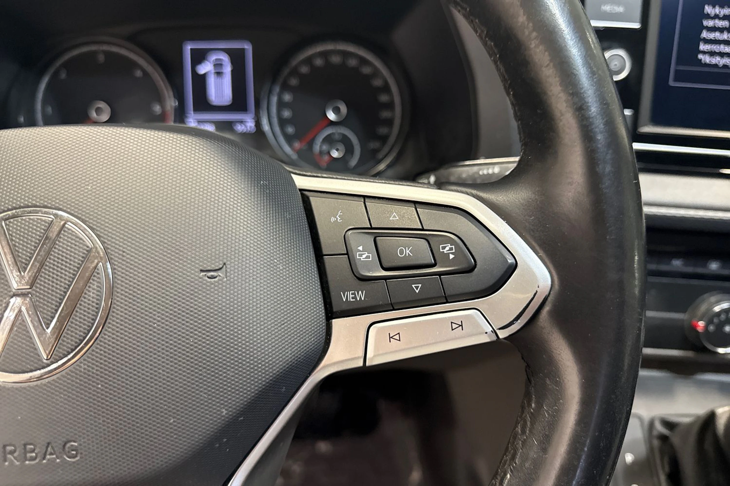 sininen Volkswagen Transporter 2022 kuva 21.