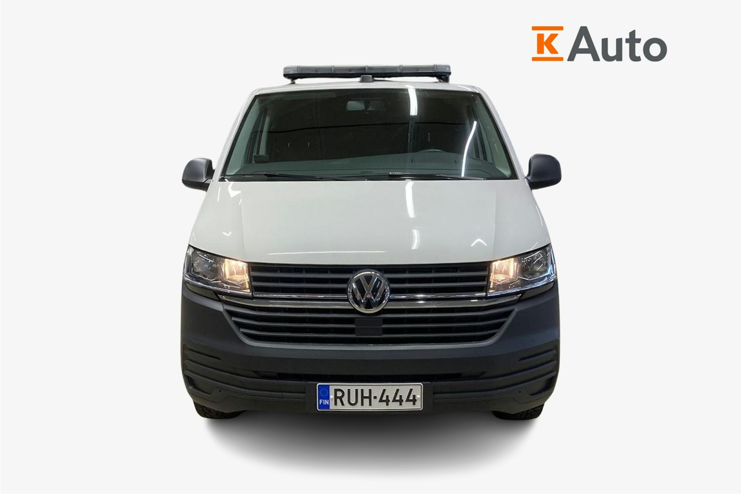 valkoinen Volkswagen Transporter 2021 kuva 5.