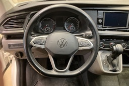 valkoinen Volkswagen Transporter 2021 kuva 19.