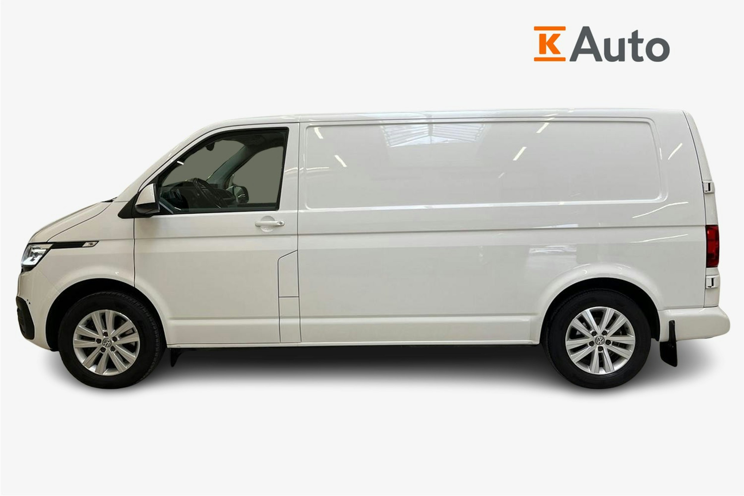 valkoinen Volkswagen Transporter 2021 kuva 5.