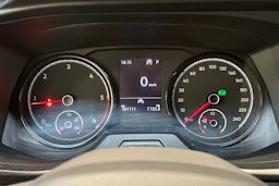 valkoinen Volkswagen Transporter 2021 kuva 13.