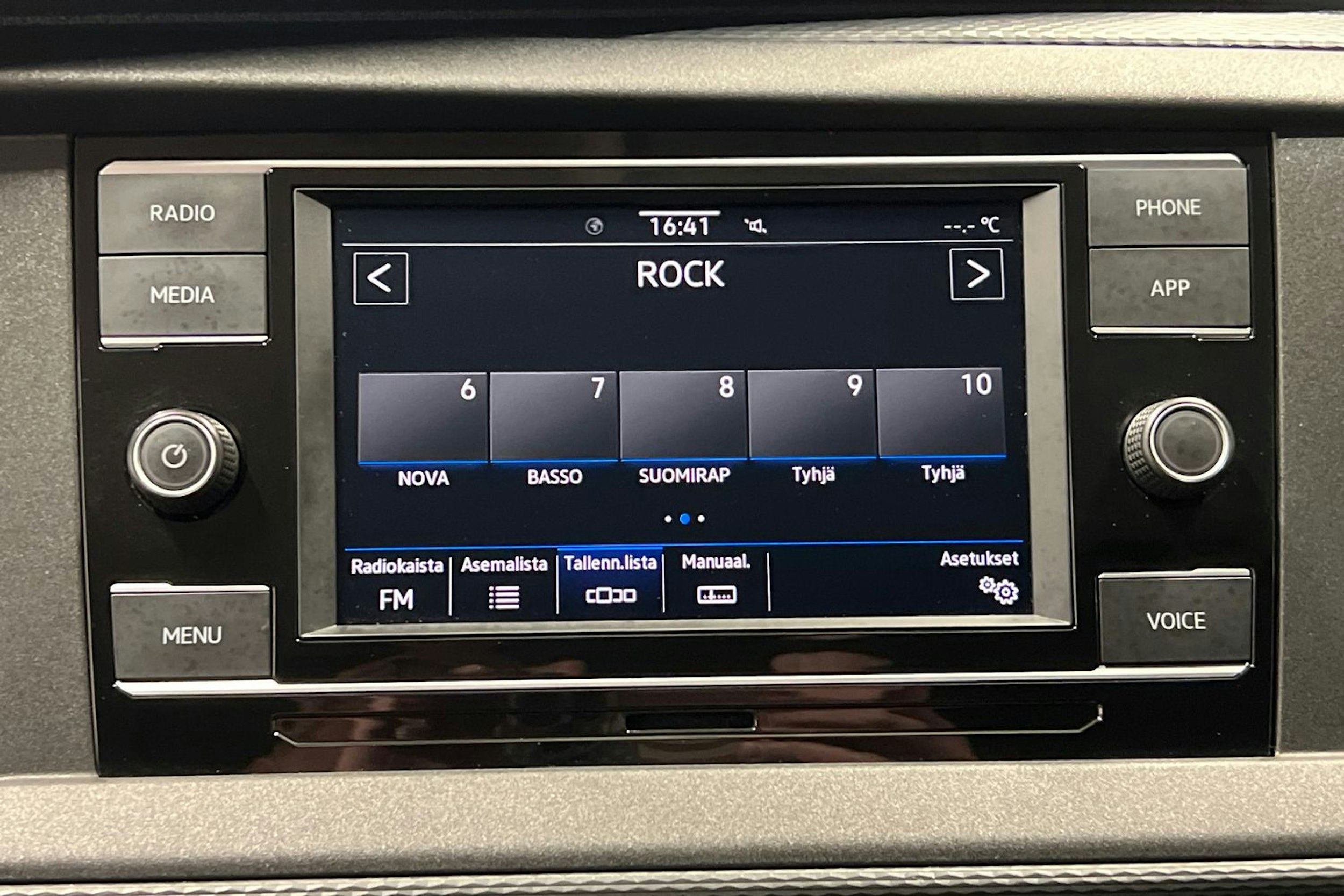 Valkoinen Volkswagen TRANSPORTER 2021 kuva 16.