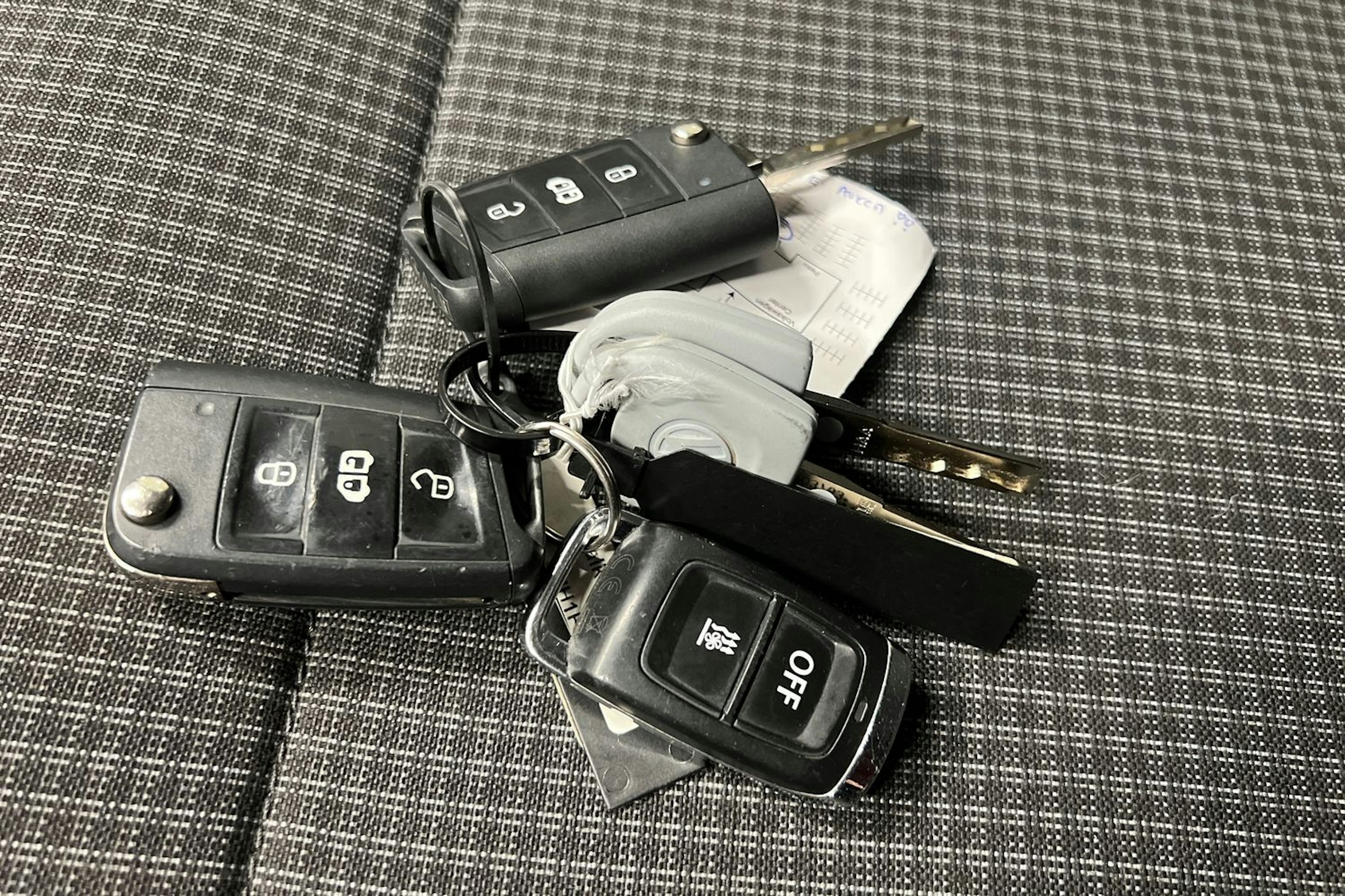 Valkoinen Volkswagen TRANSPORTER 2021 kuva 20.