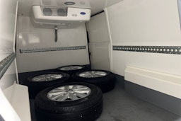 Valkoinen Volkswagen TRANSPORTER 2021 kuva 23.