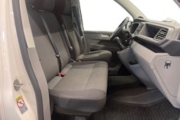 valkoinen Volkswagen Transporter 2021 kuva 10.