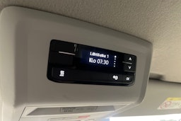 valkoinen Volkswagen Transporter 2021 kuva 27.