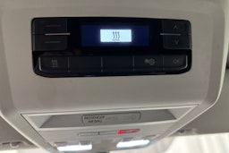 musta Volkswagen Transporter 2021 kuva 16.