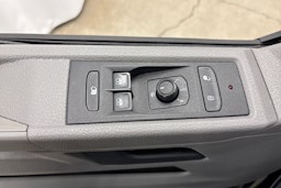 musta Volkswagen Transporter 2021 kuva 19.