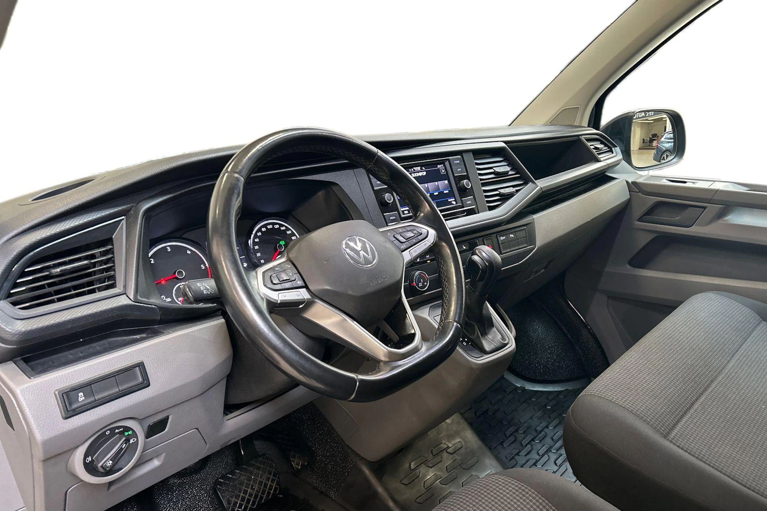 sininen Volkswagen Transporter 2021 kuva 9.