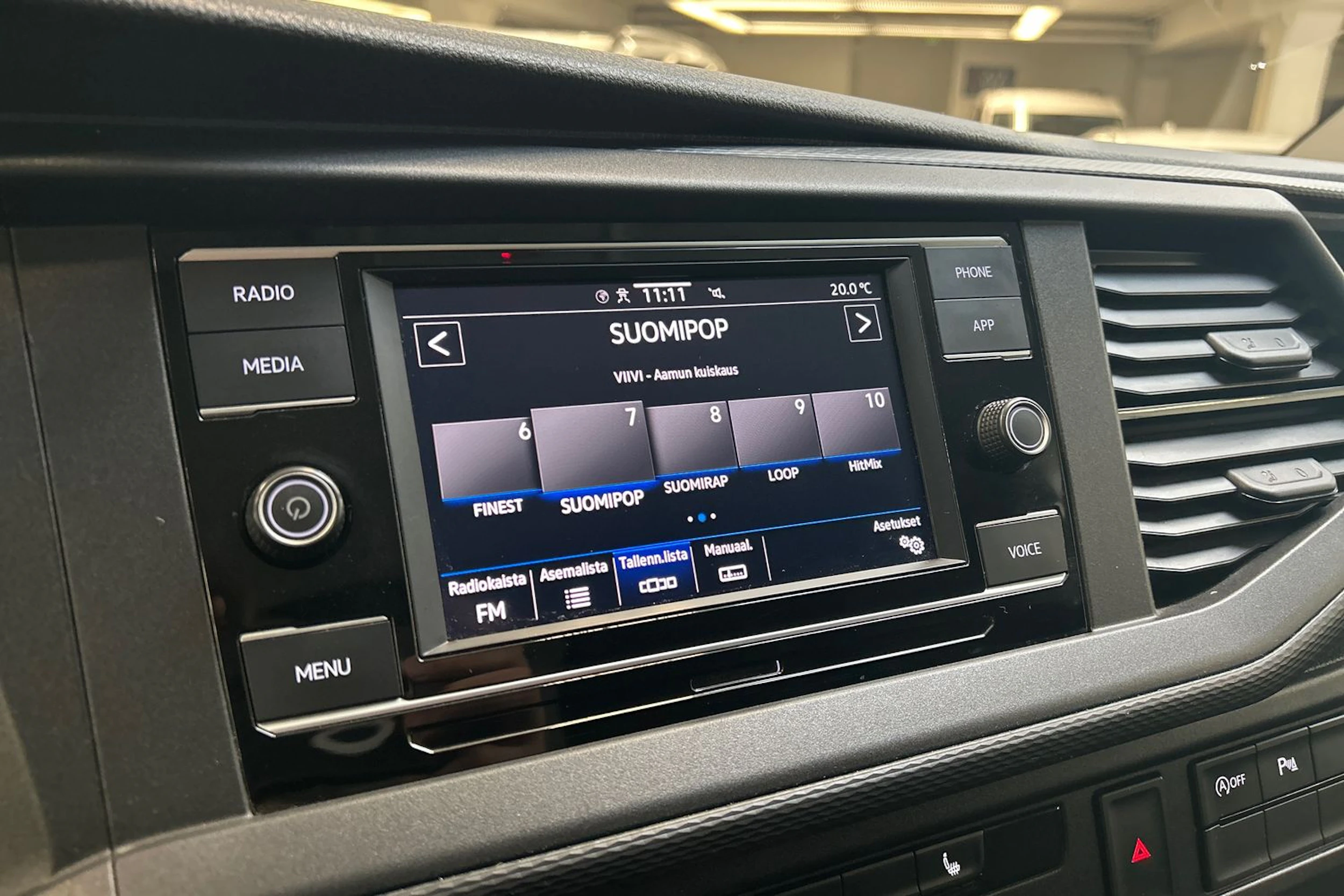sininen Volkswagen Transporter 2021 kuva 16.