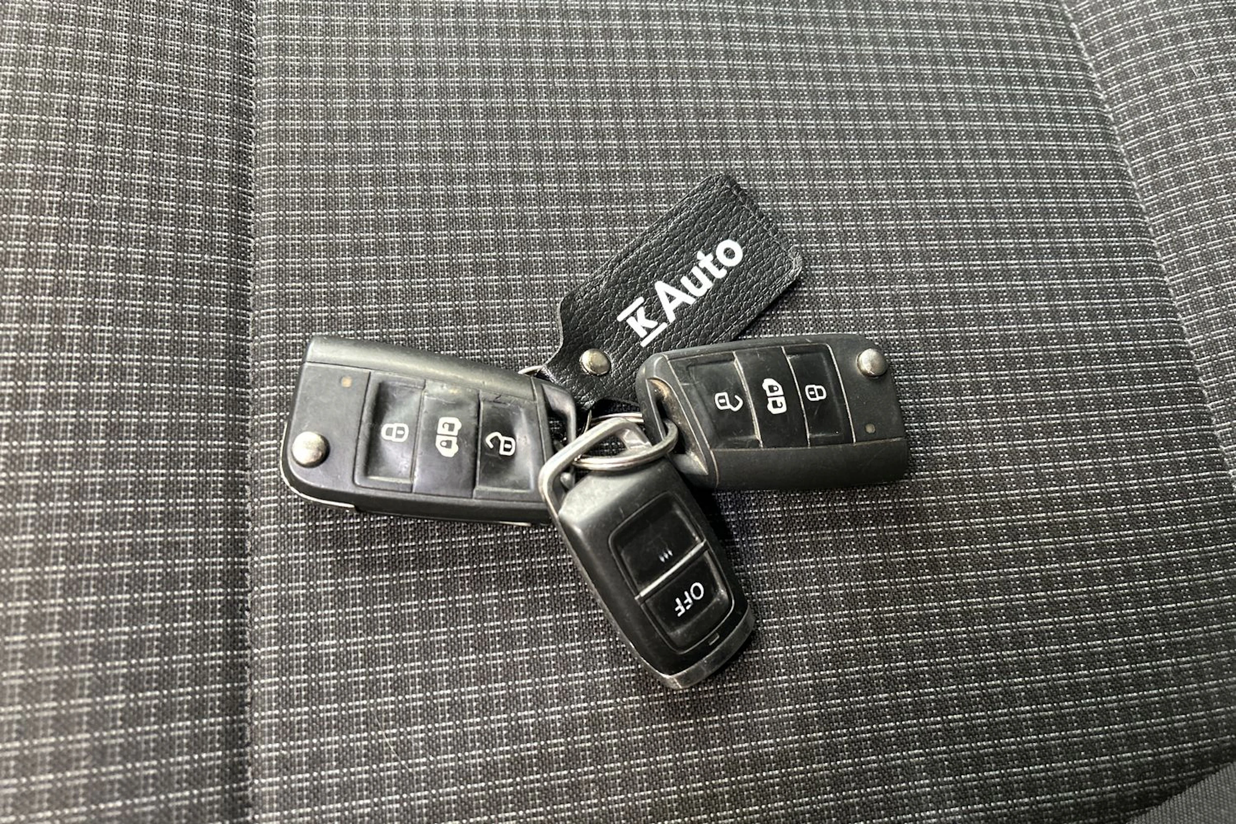 sininen Volkswagen Transporter 2021 kuva 25.