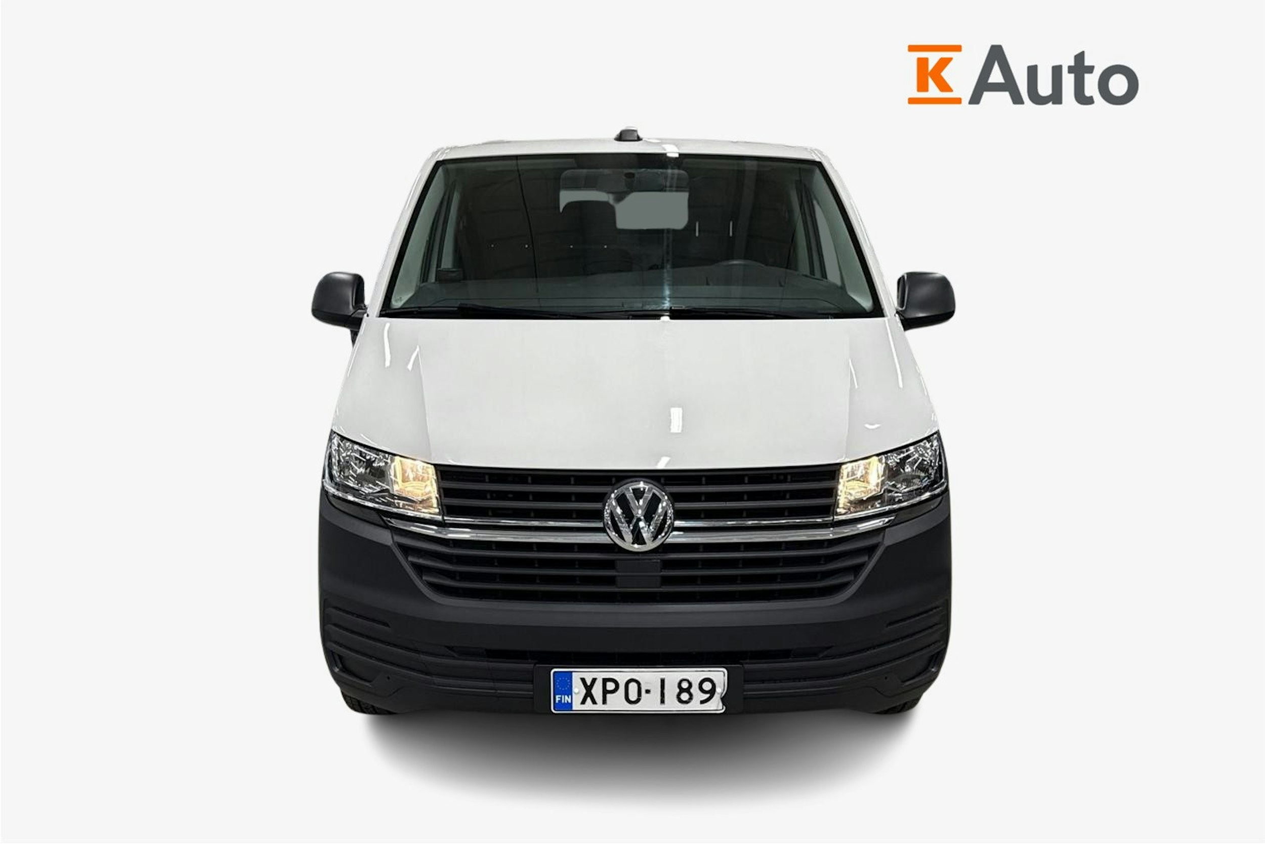 valkoinen Volkswagen Transporter 2021 kuva 5.